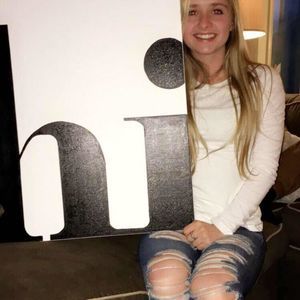 Meet your Posher, Alyssa